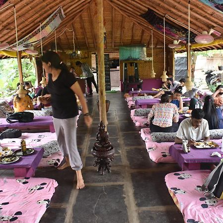 Hampi Wildstone Hotel Ngoại thất bức ảnh